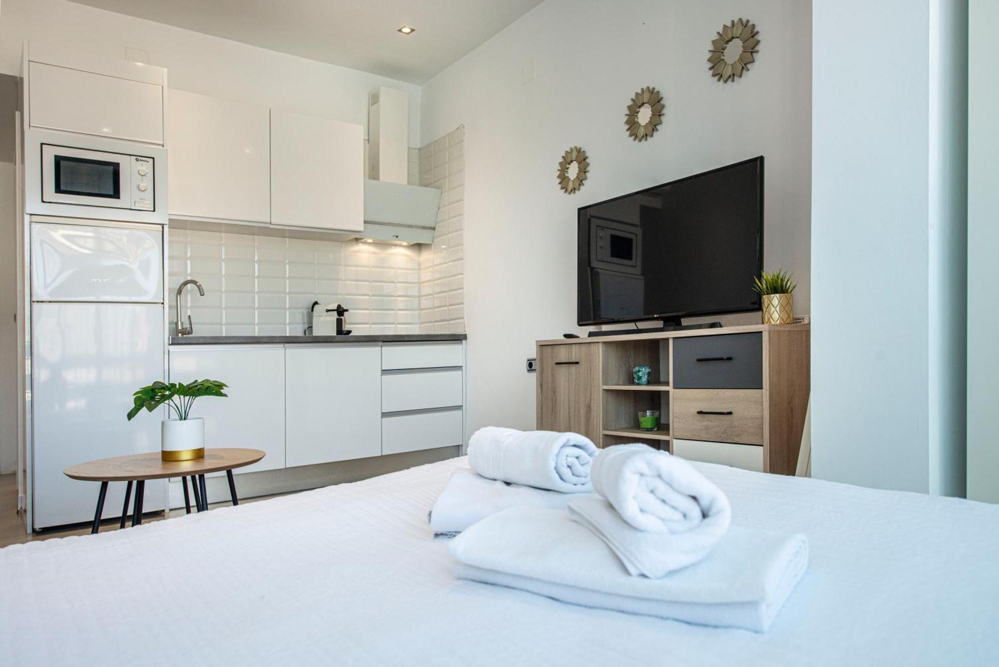 Estudio En Torremolinos Con Piscina Kültér fotó
